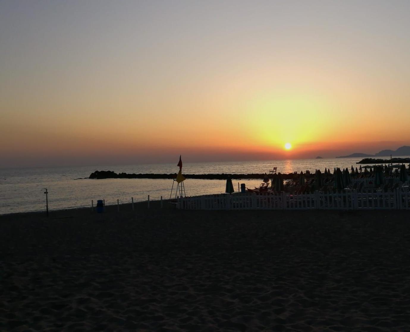 Casa Luce Daire Marina di Massa Dış mekan fotoğraf