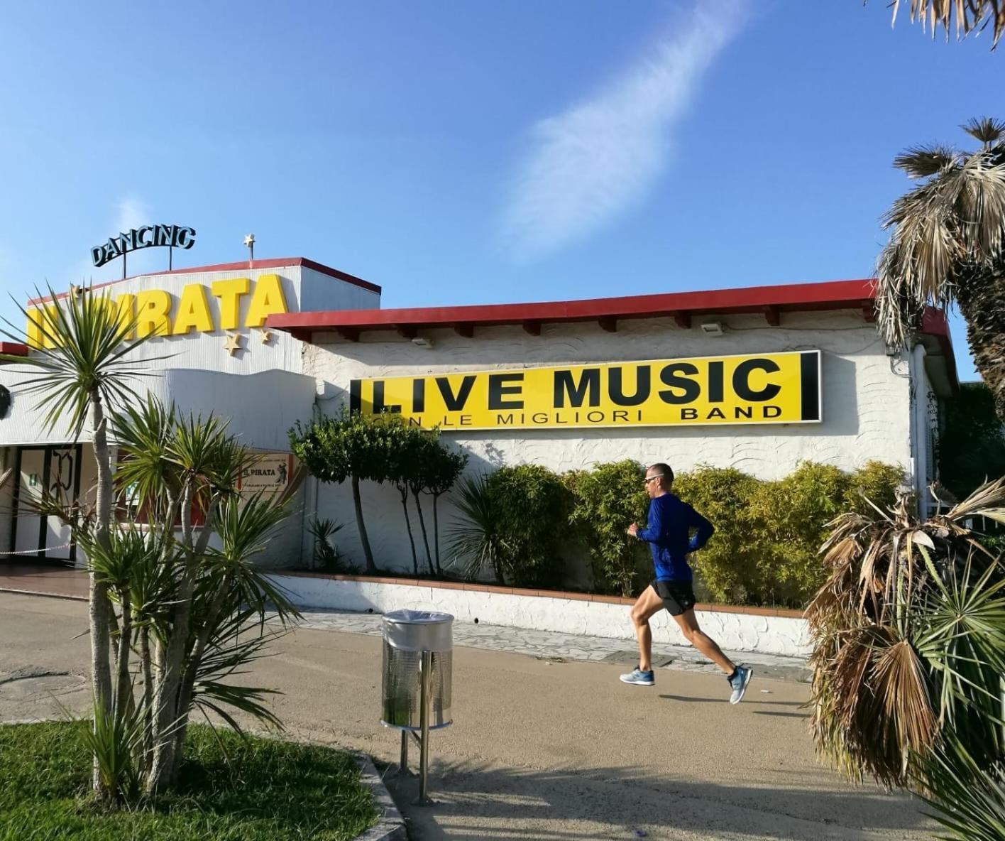 Casa Luce Daire Marina di Massa Dış mekan fotoğraf
