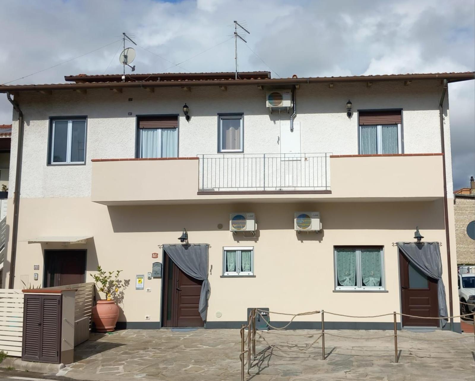 Casa Luce Daire Marina di Massa Dış mekan fotoğraf